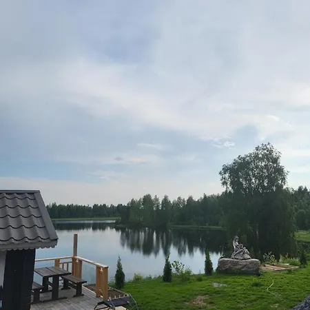 Kotajaerven Studio-galleria Maison d'hôtes