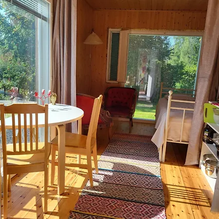 Guest house Kotajaerven Studio-galleria